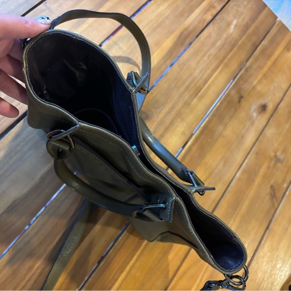 Olive green longchamp leather 3D bag - Picture 2 of 14